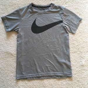 Nike DriFIT Gray Short Sleeve T-shirt Black swoosh